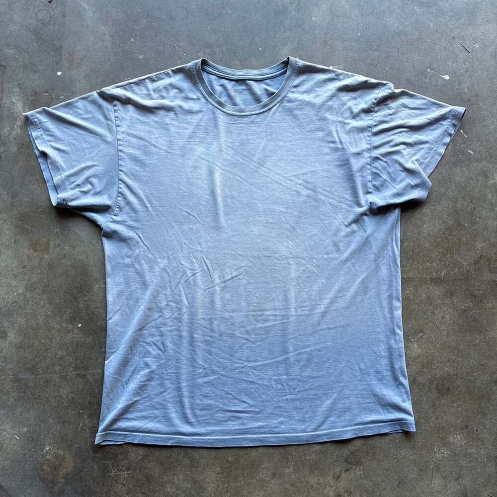 Hanes T-Shirt Size L Blue Cotton Crewneck Short Sleeve sun faded